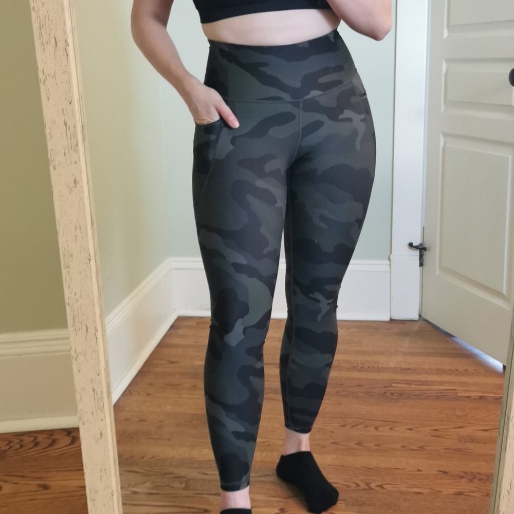 Old Navy PowerSoft 7/8-Length Leggings